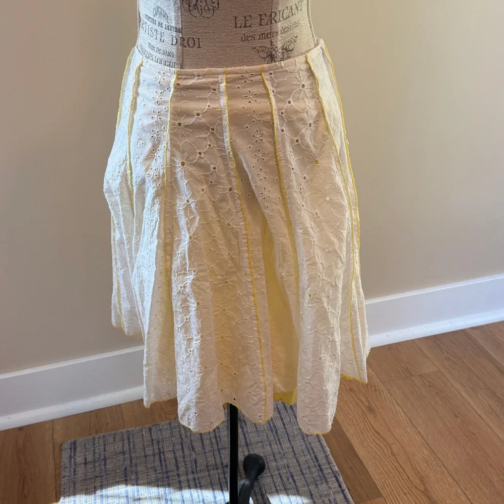 Willi Smith‎ Women's Yellow/White Eyelet Embroidery Midi Skirt Size 8 NWT